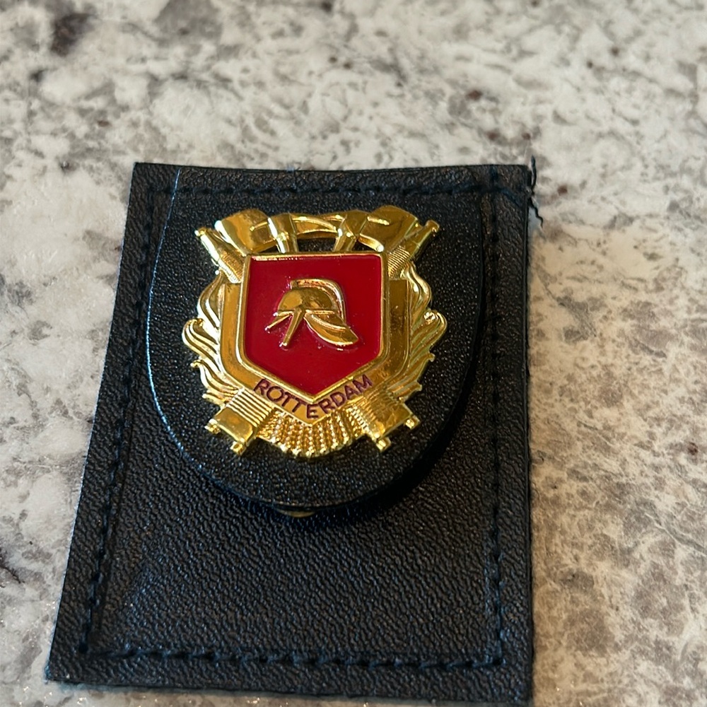 Rotterdam Leather Medallion Money Clip